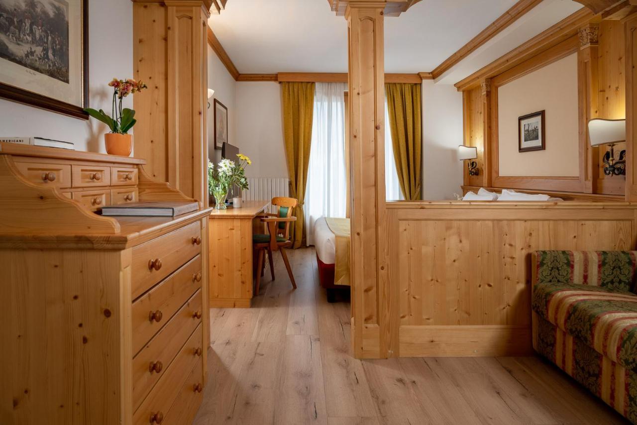 Junior Suite,1258835410:JPEG